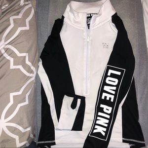 Pink Ultimate 3/4 Zip Size M